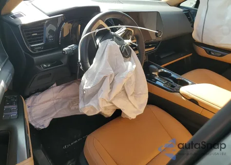 2025 Lexus Nx 250 Premium z USA, uszkodzony, nr VIN 2T2GDCAZ2SC018358